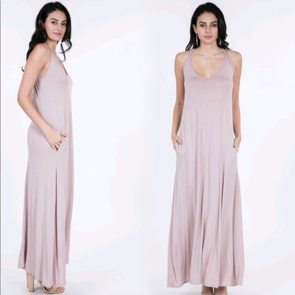 Dresses & Skirts - Last 1 L Stretchy V Neck Tank Maxi Dress w/Pockets